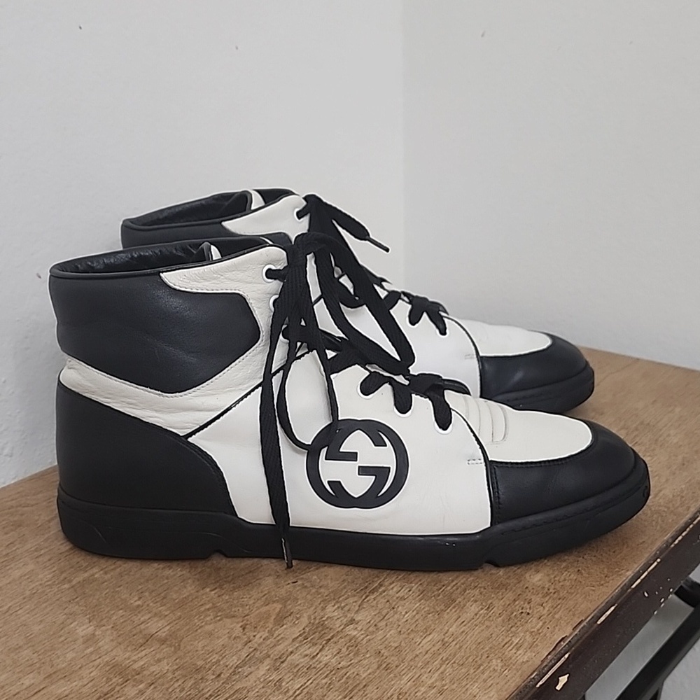 GUCCI Men's Black and White Leather GG Interlocking Logo High Top Sneakers Sz11 - Picture 2 of 14